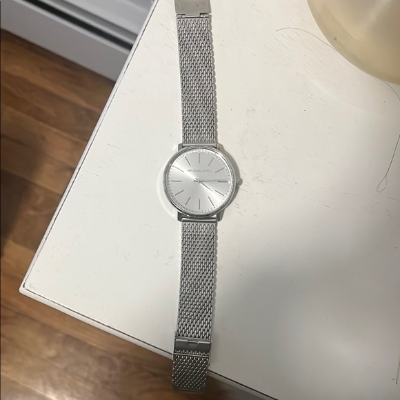 Michael Kors Silver Minimalist Mesh Watch - Picture 1 of 1